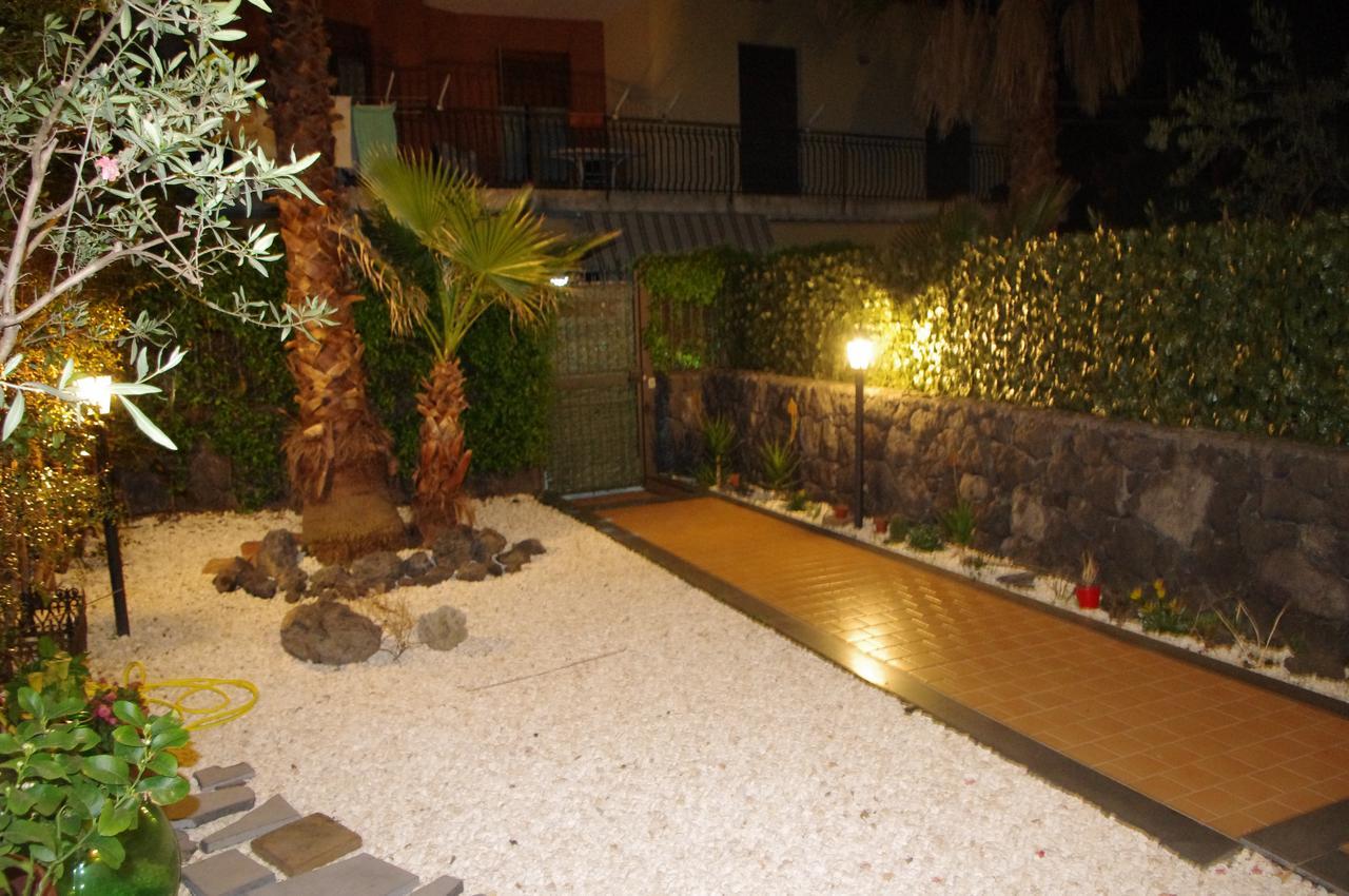Gli Ulivi Dell'Etna Hotel Linera Bagian luar foto