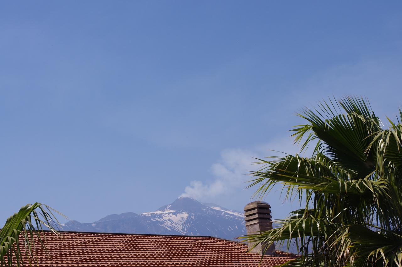Gli Ulivi Dell'Etna Hotel Linera Bagian luar foto